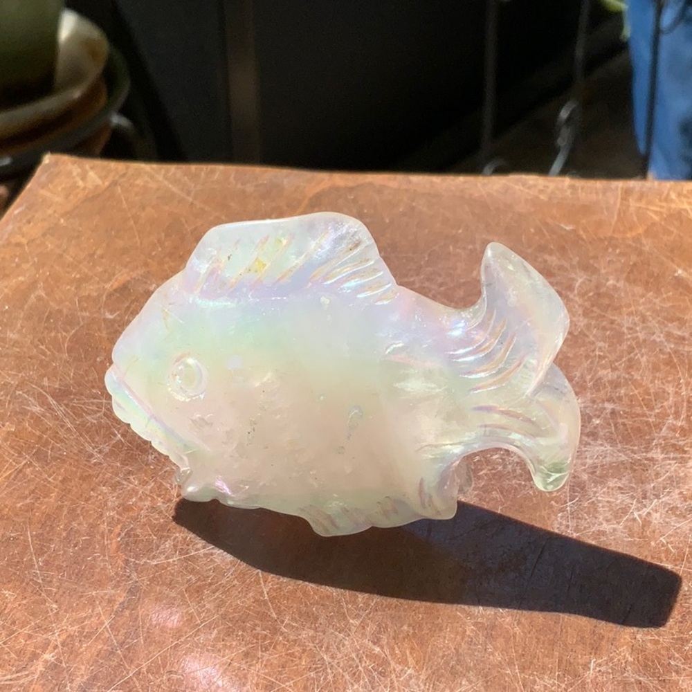 RAINBOW TITANIUM QUARTZITE HAND CARVED FISH